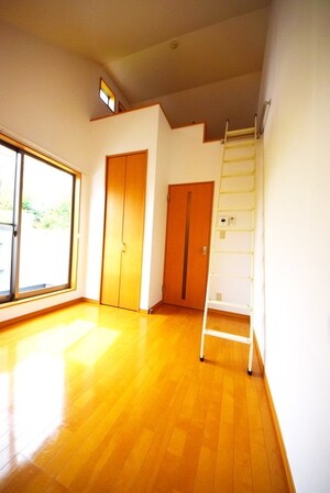 サンシャイン11の物件内観写真